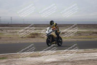 media/Feb-15-2025-TrackDaz (Sat) [[1e057f4b71]]/Group B/Front Straight/